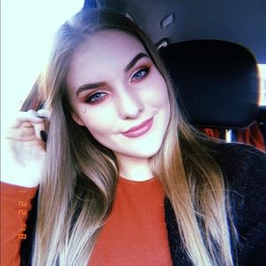 Meet your Posher, Jade